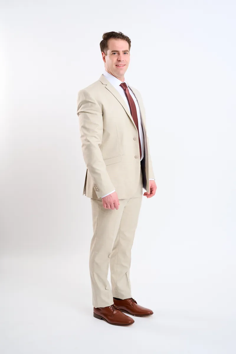 Traje beige