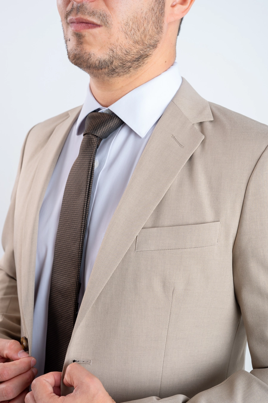 Traje Taupé