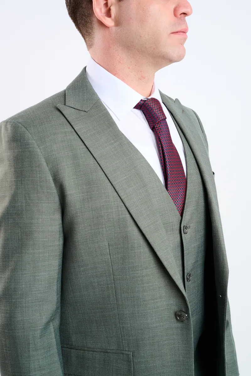 Traje verde seco